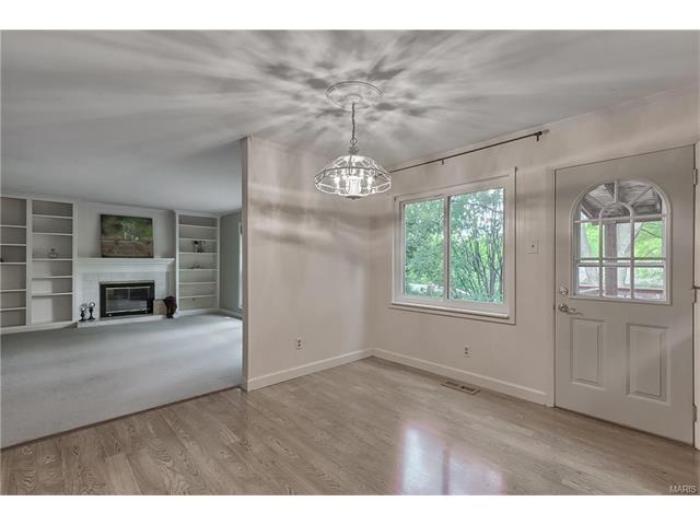1131 Great Falls Ct, Ballwin, MO 63021 photo 15