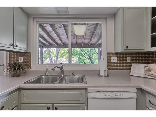 1131 Great Falls Ct, Ballwin, MO 63021 photo 26