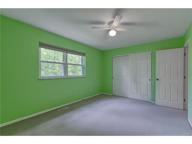 1131 Great Falls Ct, Ballwin, MO 63021 photo 7