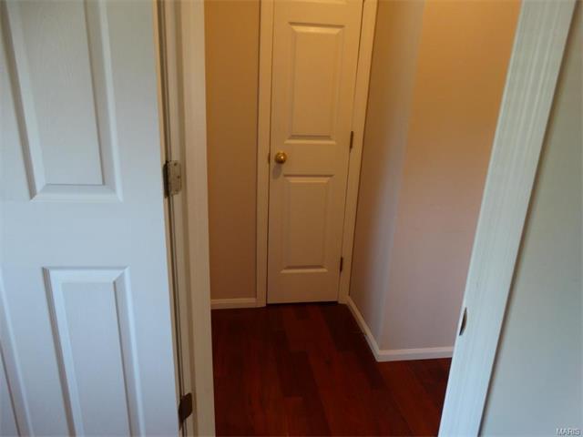 1122 Castle Pnes, St Peters, MO 63366 photo 18