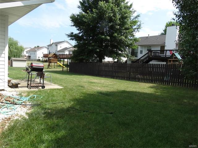 1122 Castle Pnes, St Peters, MO 63366 photo 34