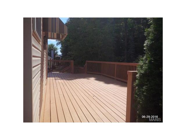 17254 Hilltop Rdg, Eureka, MO 63025 photo 4