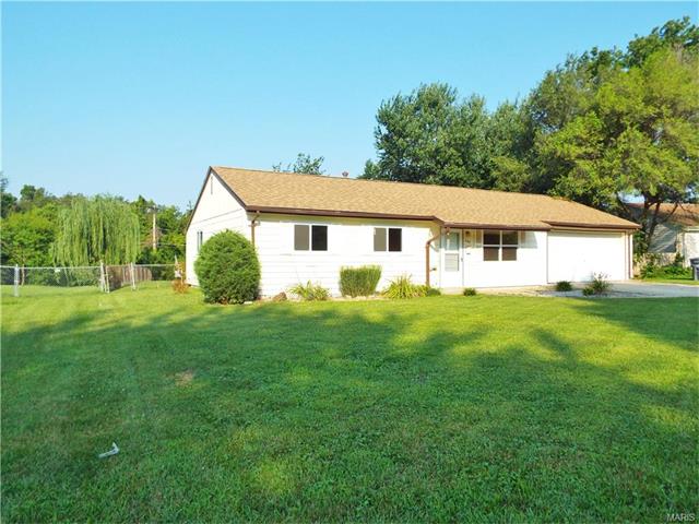 206 Allen Dr, O'fallon, MO 63366 photo 2