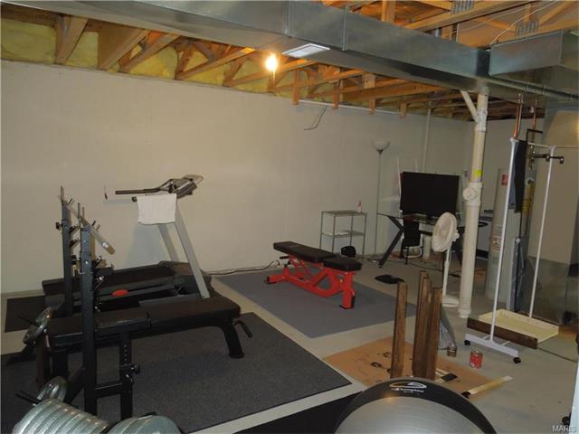 355 Heritage Commons Cir, O'fallon, MO 63368 photo 15