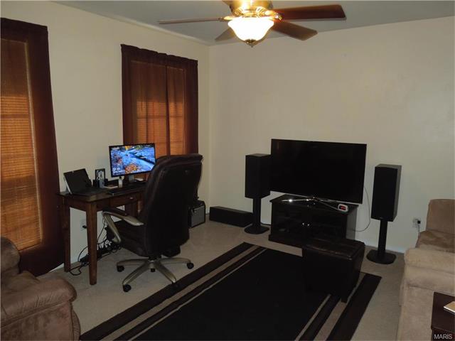 355 Heritage Commons Cir, O'fallon, MO 63368 photo 3