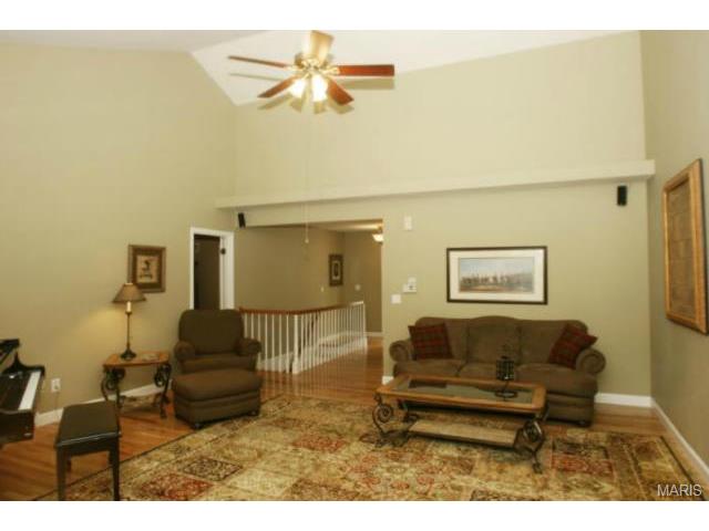 677 Huntley Heights Dr, Ballwin, MO 63021 photo 13