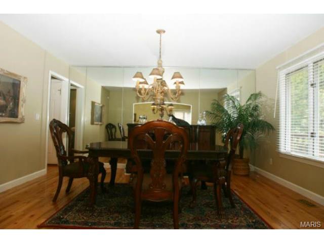 677 Huntley Heights Dr, Ballwin, MO 63021 photo 12