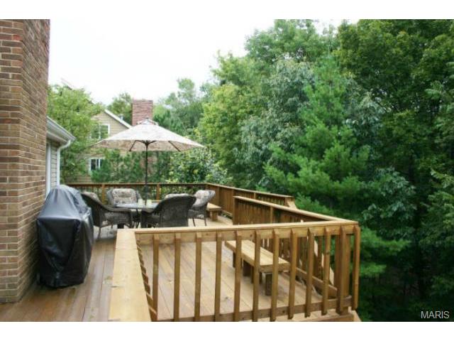 677 Huntley Heights Dr, Ballwin, MO 63021 photo 22