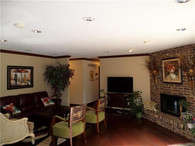 504 Forest Run, Eureka, MO 63025 photo 7