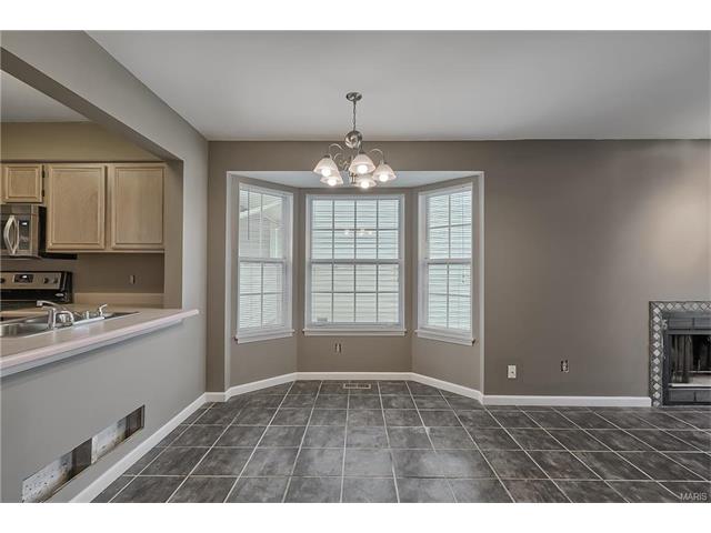 1456 Whispering Creek Dr, Ballwin, MO 63021 photo 8