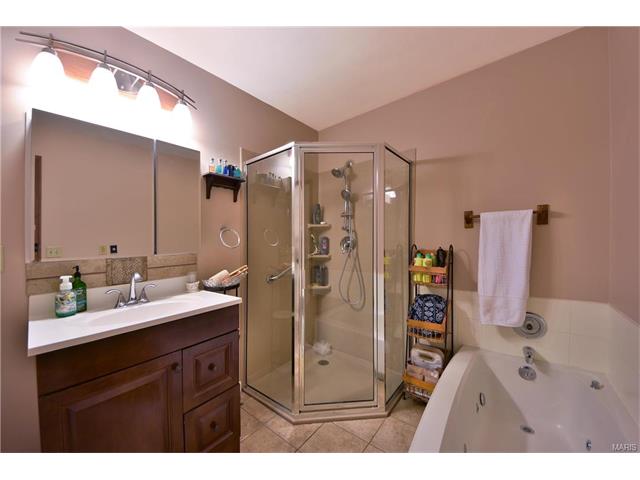 8 Cedar Knls, Weldon Spring, MO 63304 photo 19