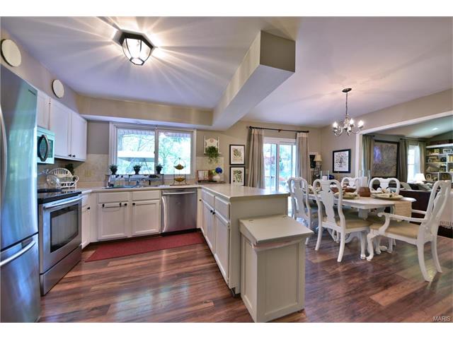 8 Cedar Knls, Weldon Spring, MO 63304 photo 14
