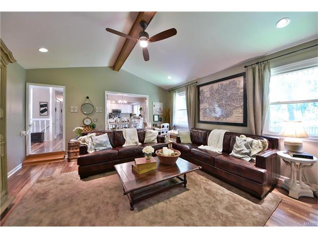 8 Cedar Knls, Weldon Spring, MO 63304 photo 6