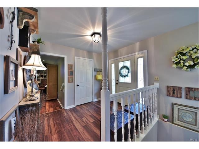 8 Cedar Knls, Weldon Spring, MO 63304 photo 4