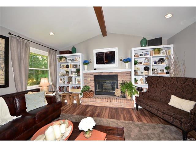 8 Cedar Knls, Weldon Spring, MO 63304 photo 7