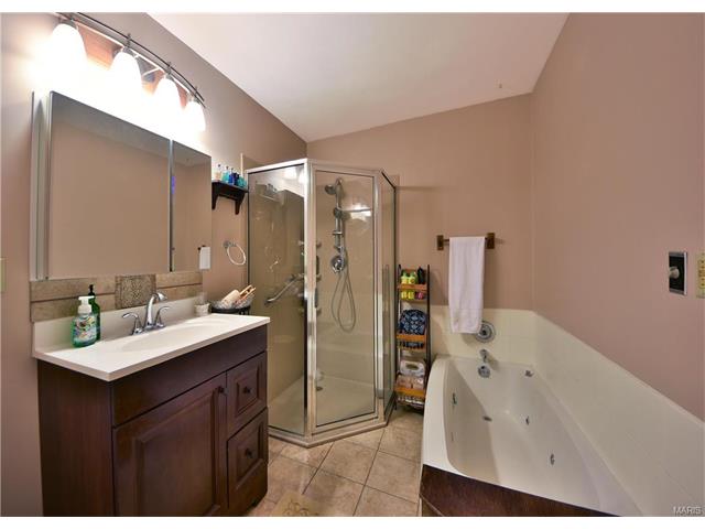 8 Cedar Knls, Weldon Spring, MO 63304 photo 18