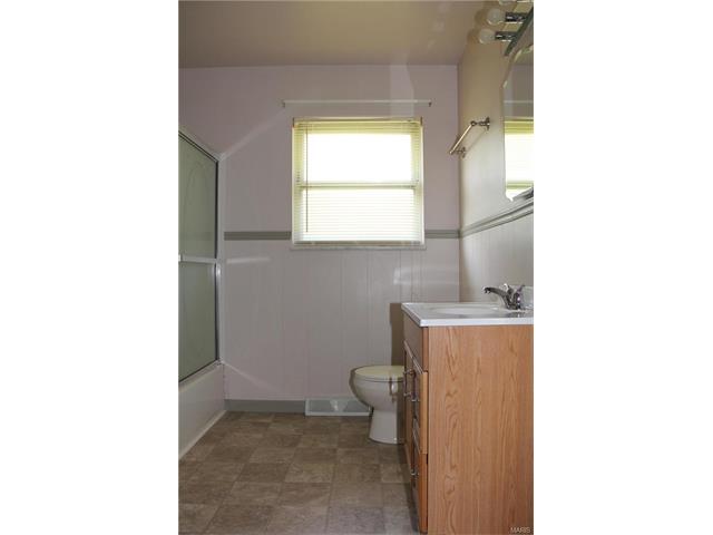 208 Cordes St, O'fallon, MO 63366 photo 7