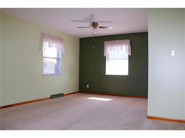 208 Cordes St, O'fallon, MO 63366 photo 4