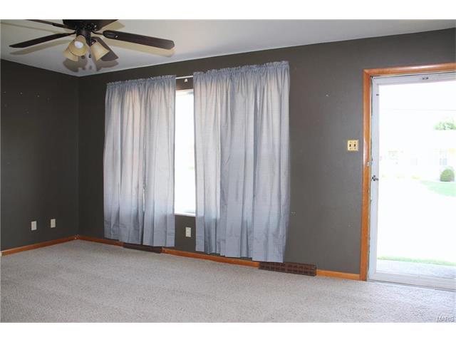 208 Cordes St, O'fallon, MO 63366 photo 6