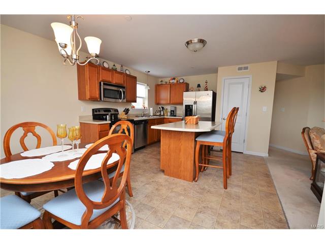 420 Bramblett Hls, O'fallon, MO 63366 photo 9