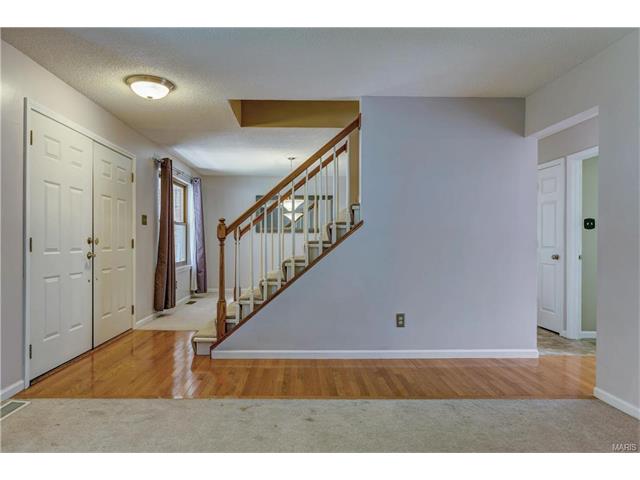 744 Shallowcreek, Ballwin, MO 63021 photo 5