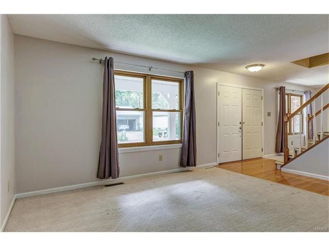 744 Shallowcreek, Ballwin, MO 63021 photo 7
