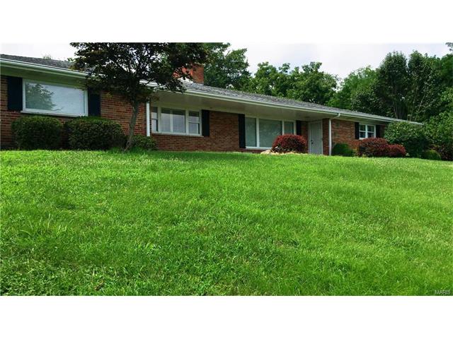 10 Lochhaven Ln, Ballwin, MO 63021 photo 4