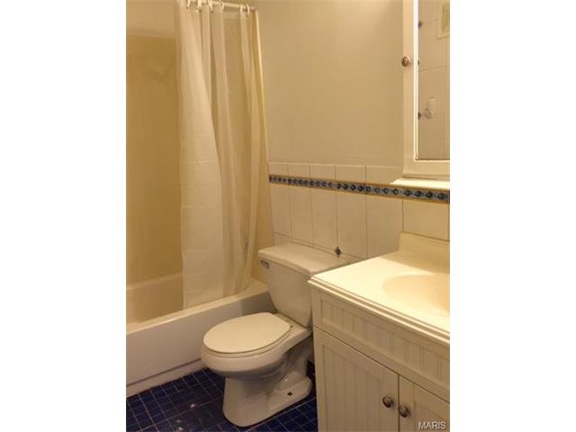 9057 Patrick Dr, Saint Louis, MO 63114 photo 11