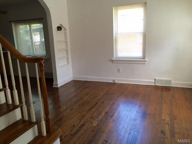 9057 Patrick Dr, Saint Louis, MO 63114 photo 7