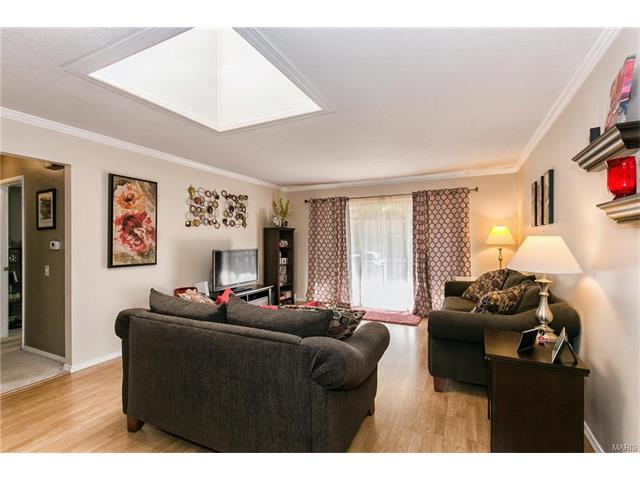 992 Barbizon, Ballwin, MO 63021 photo 7