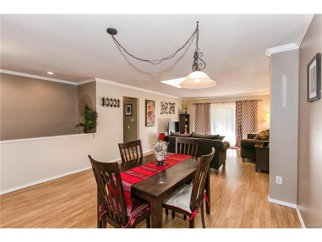 992 Barbizon, Ballwin, MO 63021 photo 6