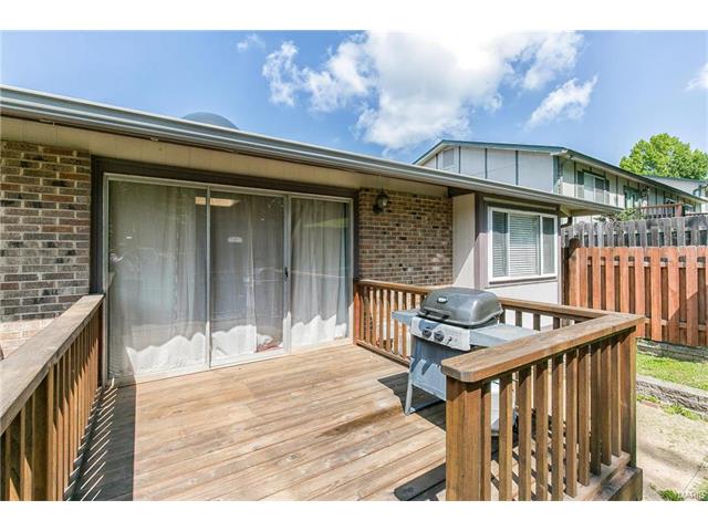 992 Barbizon, Ballwin, MO 63021 photo 27