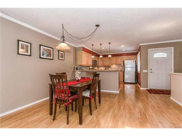 992 Barbizon, Ballwin, MO 63021 photo 5