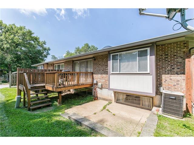 992 Barbizon, Ballwin, MO 63021 photo 29