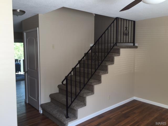 843 Portsdown, Ballwin, MO 63011 photo 3