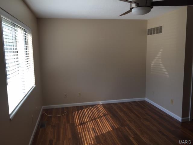 843 Portsdown, Ballwin, MO 63011 photo 2