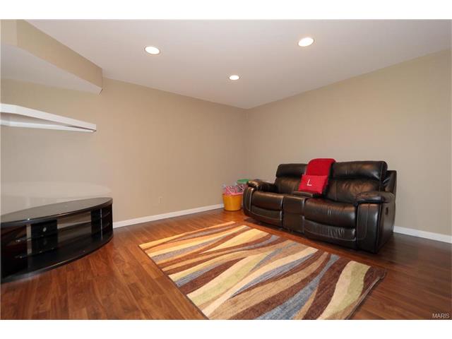 848 Castle Pines Dr, Ballwin, MO 63021 photo 36