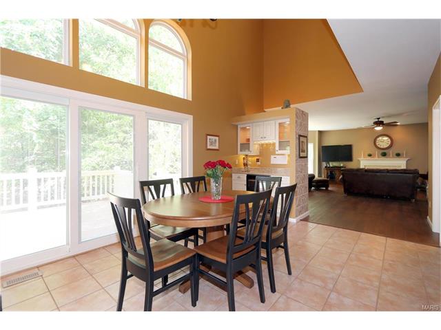 848 Castle Pines Dr, Ballwin, MO 63021 photo 11