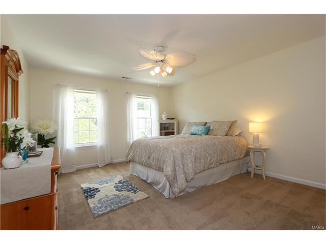848 Castle Pines Dr, Ballwin, MO 63021 photo 25