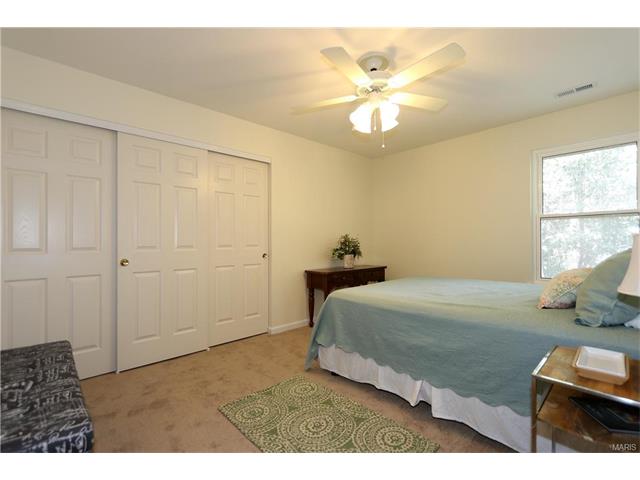 848 Castle Pines Dr, Ballwin, MO 63021 photo 28
