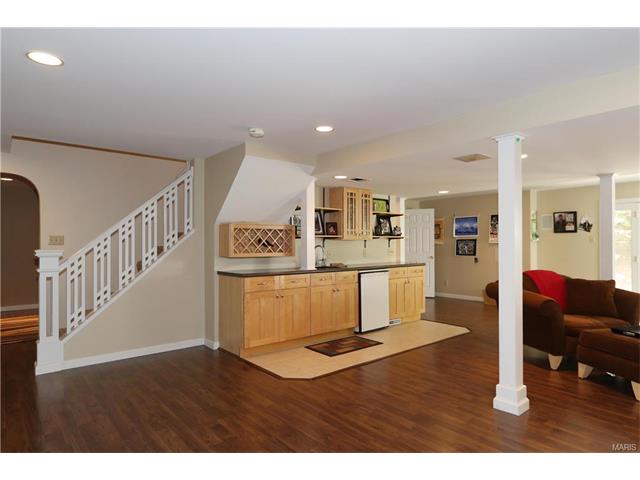 848 Castle Pines Dr, Ballwin, MO 63021 photo 31