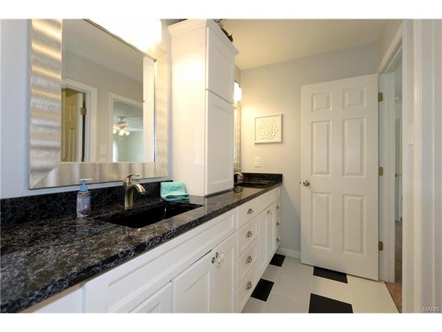 848 Castle Pines Dr, Ballwin, MO 63021 photo 26