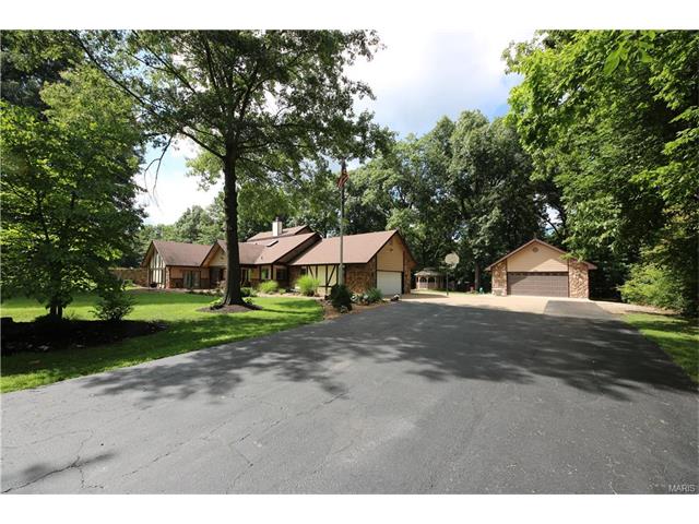 580 Broeker Ln, O'fallon, MO 63366 photo 3