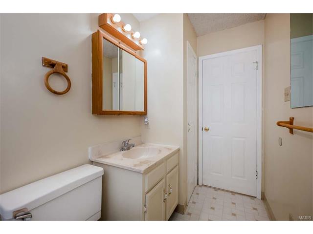  47 Scarsdale Ct, Saint Charles, MO 63303 photo 33