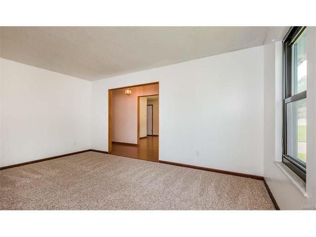  47 Scarsdale Ct, Saint Charles, MO 63303 photo 9