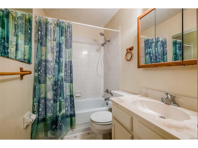  47 Scarsdale Ct, Saint Charles, MO 63303 photo 32