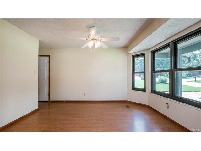  47 Scarsdale Ct, Saint Charles, MO 63303 photo 6