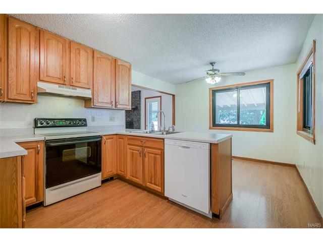  47 Scarsdale Ct, Saint Charles, MO 63303 photo 17