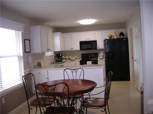 1206 Westrun Dr, Ballwin, MO 63021 photo 4