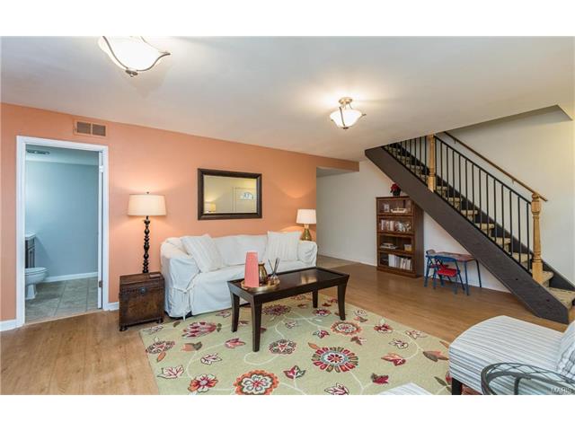 308 Carmel Woods Dr, Ellisville, MO 63021 photo 9